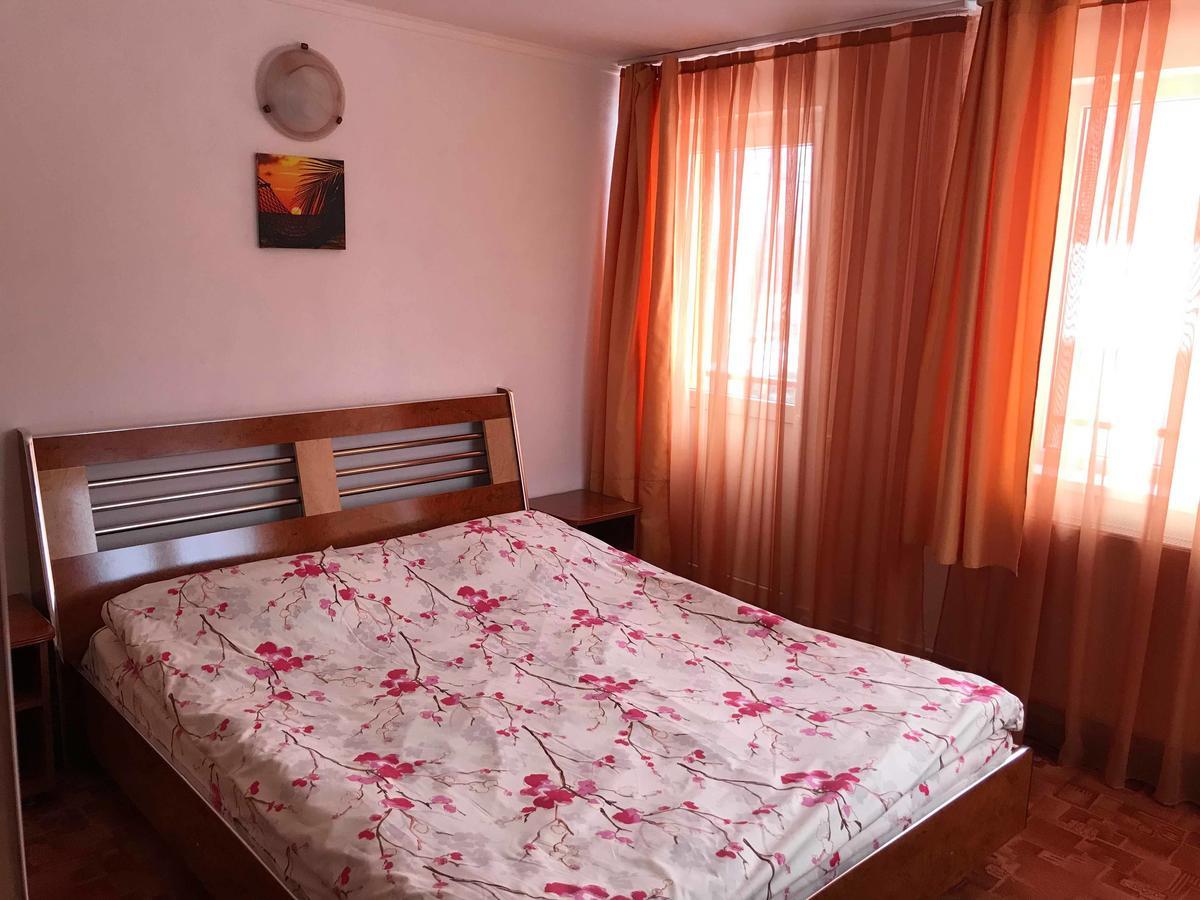 Vila Nina Hotel Azuga Buitenkant foto